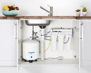 lắp máy lọc nước âm tủ bếp